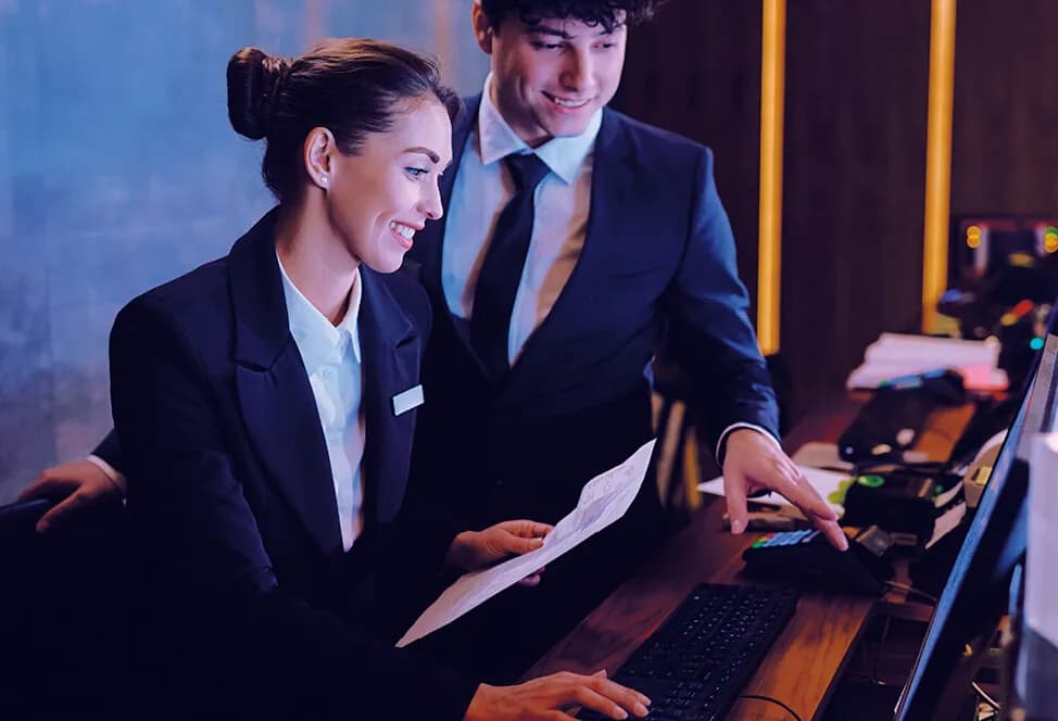 Ile godzin pracuje recepcjonistka w hotelu? Sprawdź realia pracy Ile godzin pracuje recepcjonistka w hotelu? Sprawdź realia pracy