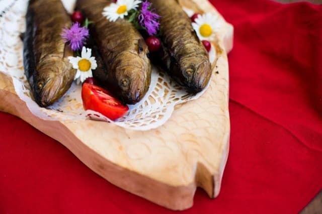 Gdzie zjeść w Ojcowie? Najlepsze restauracje w sercu parku Gdzie zjeść w Ojcowie? Najlepsze restauracje w sercu parku